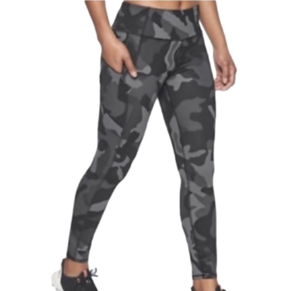 Athleta Women’s Black/Grey Camo Leggings Side Zip Pockets Women’s Size S